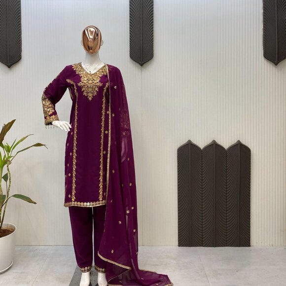 KURTA PENT SALWAR SUIT - Picture 1 of 11